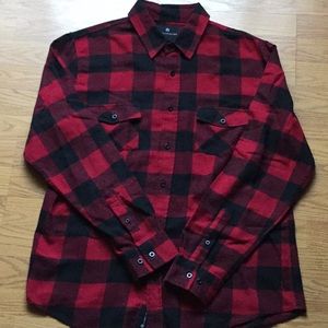 Shouthouse button down Checkered Flannel